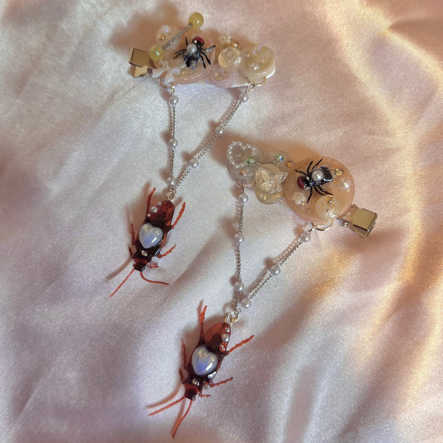 White n’ Grey Dangling Roach Button Baby Hair Clips