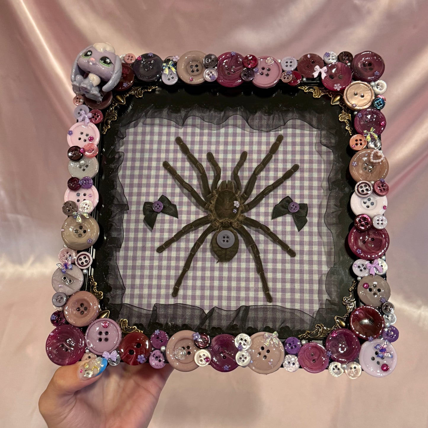 Tarantula Button Baby With LPS Bunny