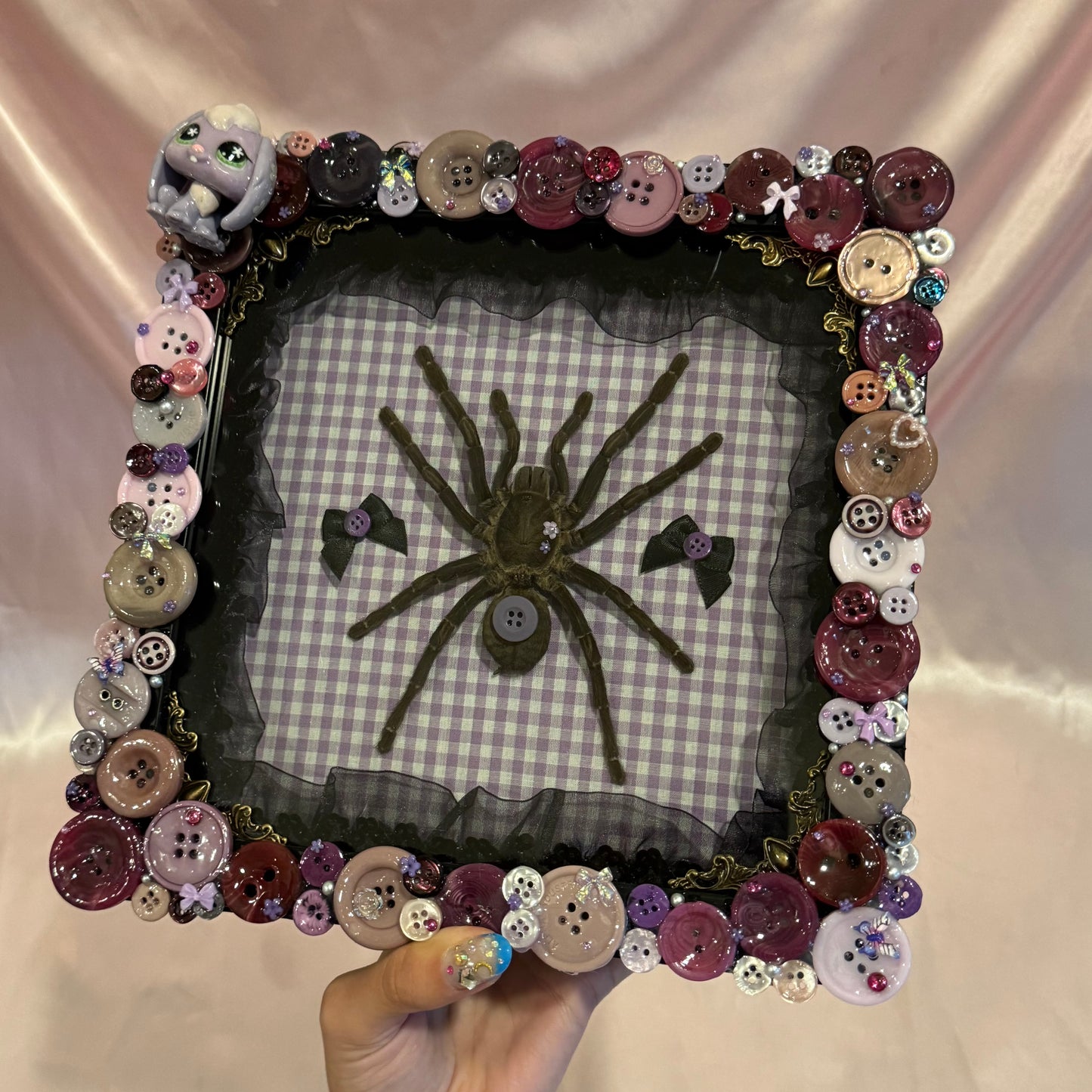 Tarantula Button Baby With LPS Bunny