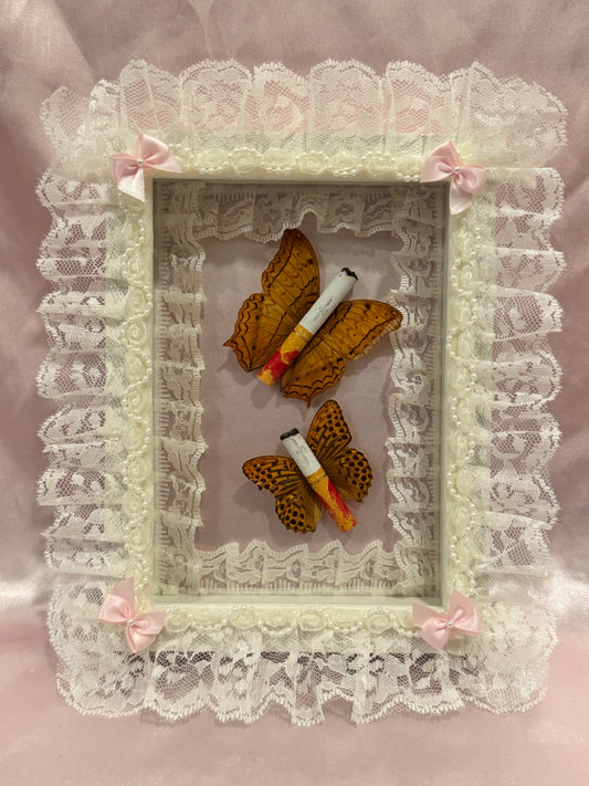 Lipstick Ciggie Butterflies - Pink With White Lace